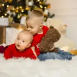 Årets julegaver til små børn - her er 8 gode ideer